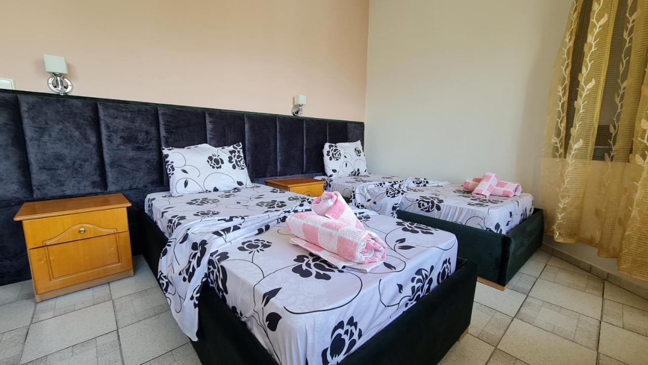 Hotel Parku I Palmave Gjirokaster